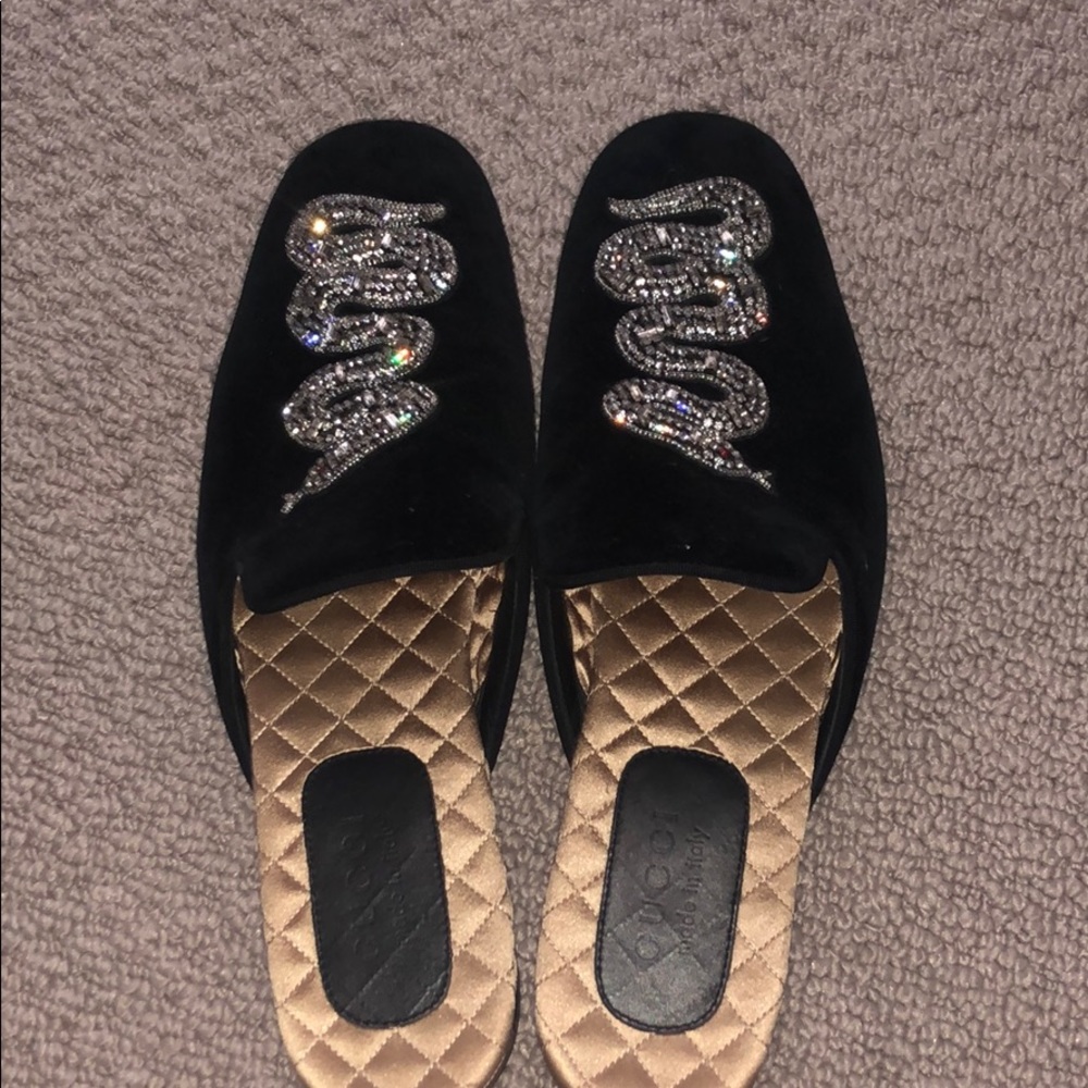 Gucci Sliders/Loafers (men’s)